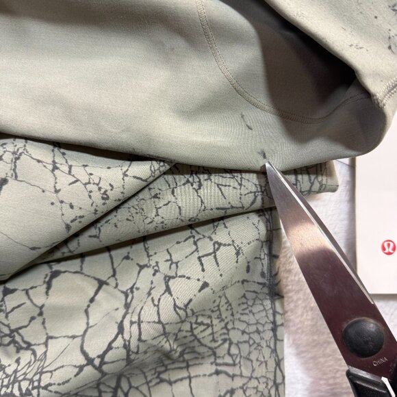 NWT Lululemon 20 Wunder Train High Rise 25" Capri Leggings Sage Crackle Dye Yoga - Picture 12 of 12